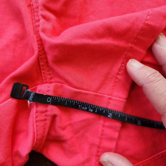 Levis Denim Shorts in Pink Ladies W28 - Picture 5 of 10